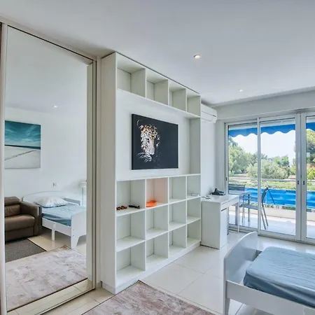公寓 Spacious With Sea View