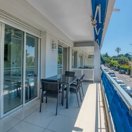 公寓 Spacious With Sea View 昂蒂布