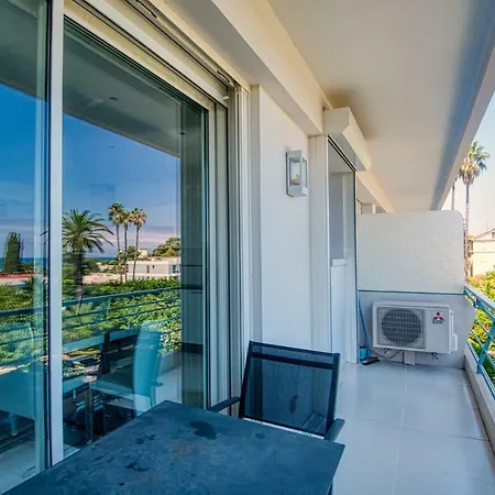 公寓 Spacious With Sea View 昂蒂布