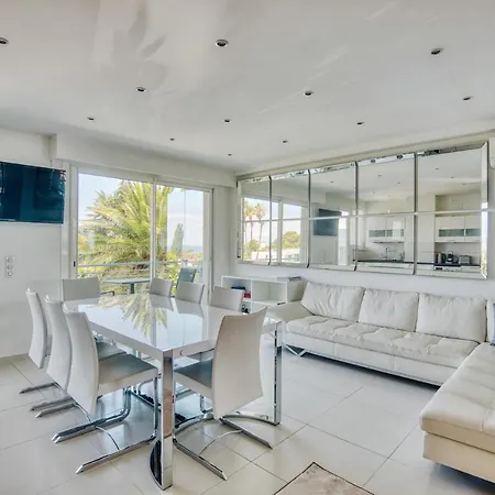 Spacious With Sea View